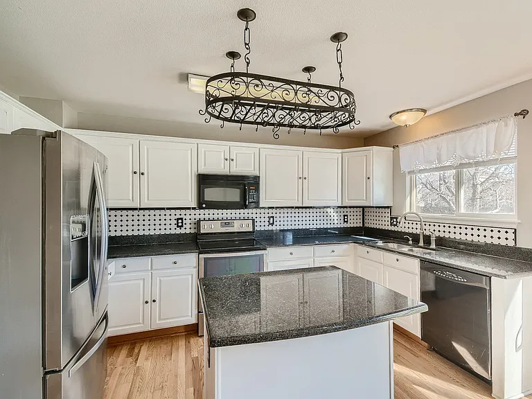 5552 S Yakima St — Photo 6