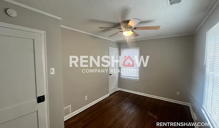 3822 Maid Marian Ln — Photo 7