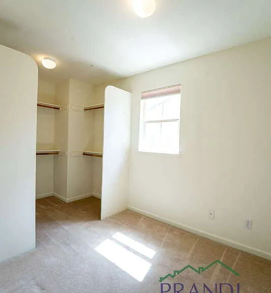 82 Arnold Dr — Photo 12