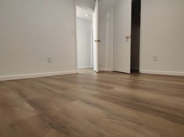 401 Duke St #7
