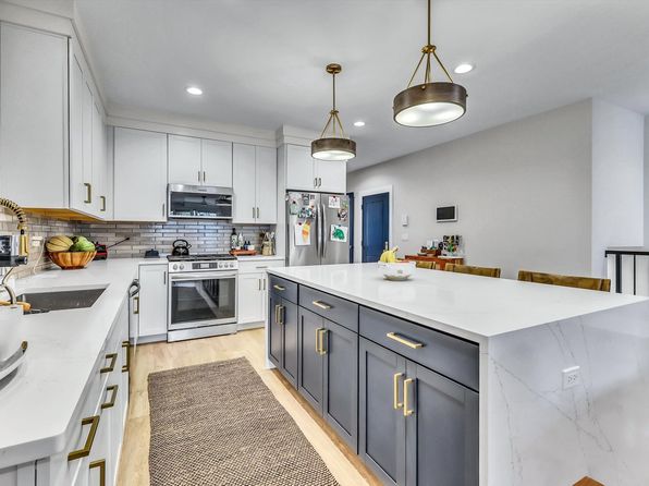 1647 W Irving Park Rd #1W