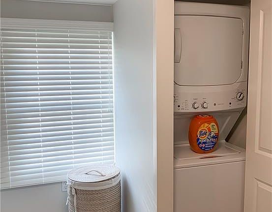 4th image of 1143 Point Judith Rd #1145