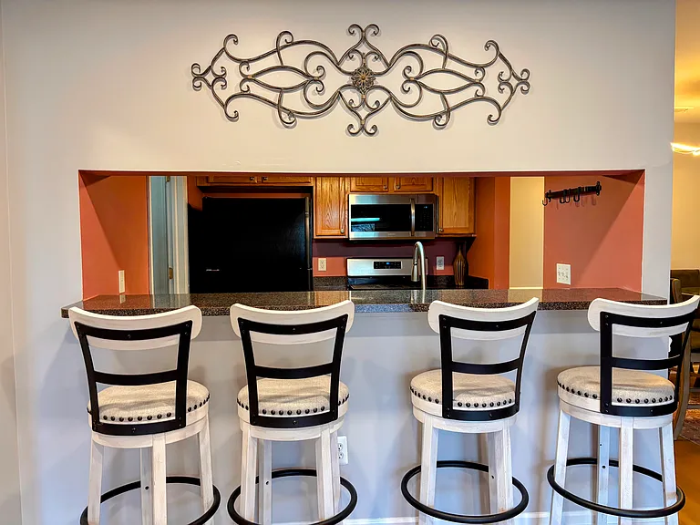 Breakfast bar
