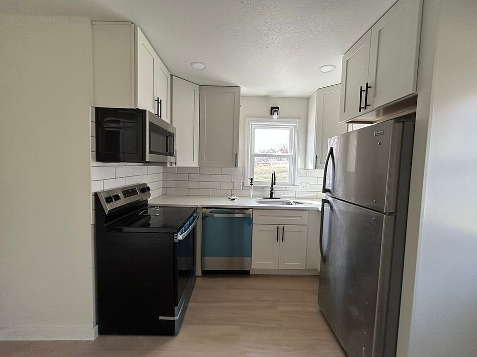 1st image of 11415 E Lexington Ave #11415