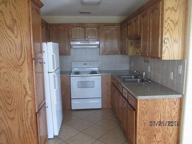 130 Wild Olive St — Photo 3