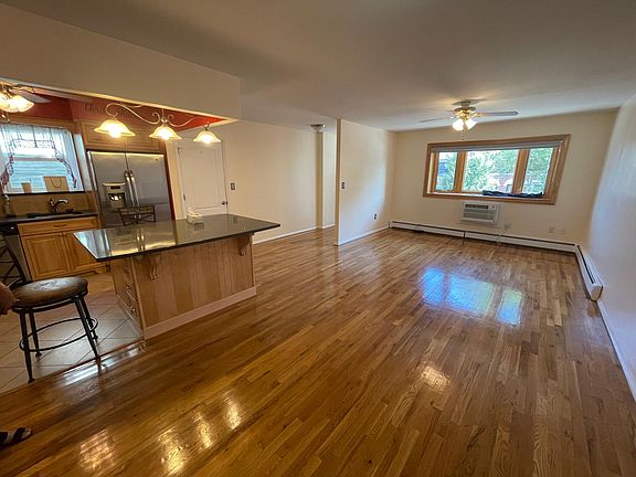 3rd image of 8612 23rd Ave #2