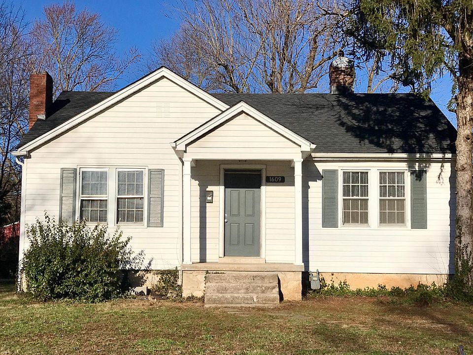 1st image of 1609 Nutwood St