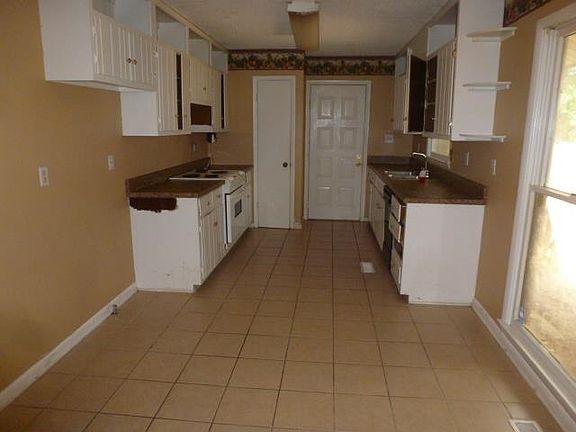 5th image of 3628 Greenbriar Dr NW