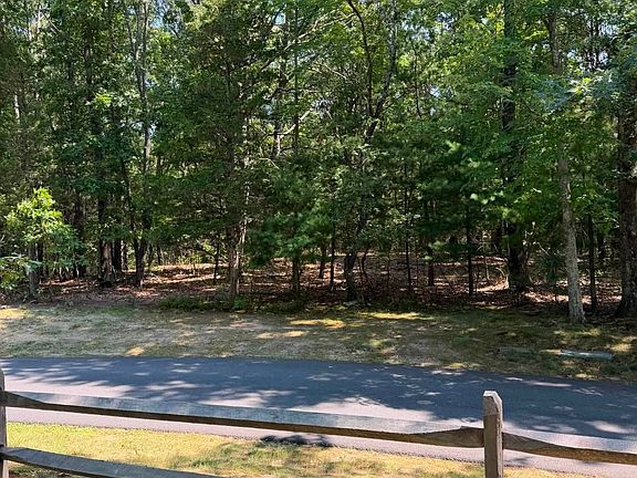 4th image of 3 Reiling Pond Rd