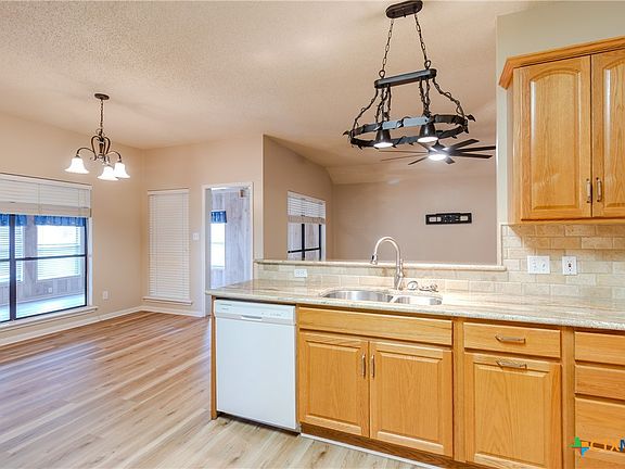 4th image of 114 Bridle Ln