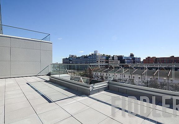 5th image of 10 Montieth St #689