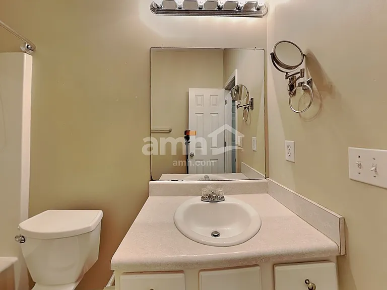 136 Spring Meadows Ave — Photo 15
