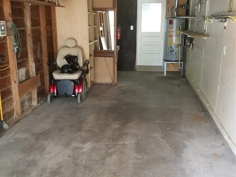 122 Albacore Ave — Photo 13