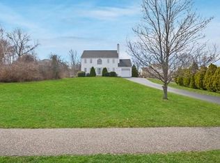 27 Peach Tree Dr, Sutton, MA 01590