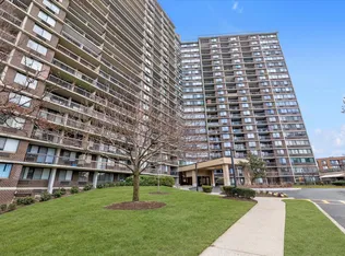 2 Bay Club Drive 10A image 1 of 27