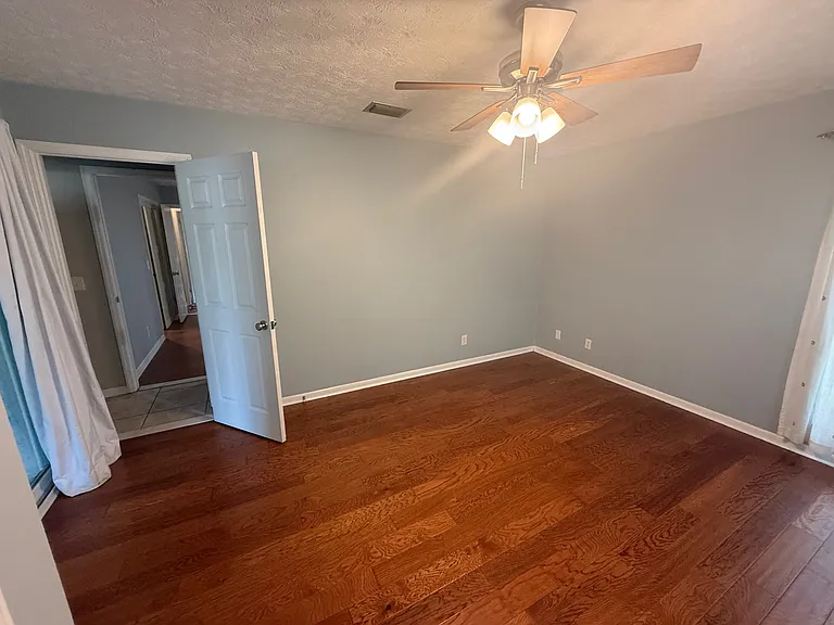 2374 Stafford Dr — Photo 34
