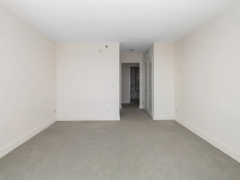 1 Broad St #27E — Photo 9