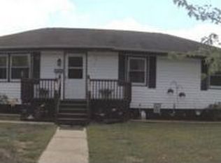4 Prince William Rd, Newport News, VA 23608