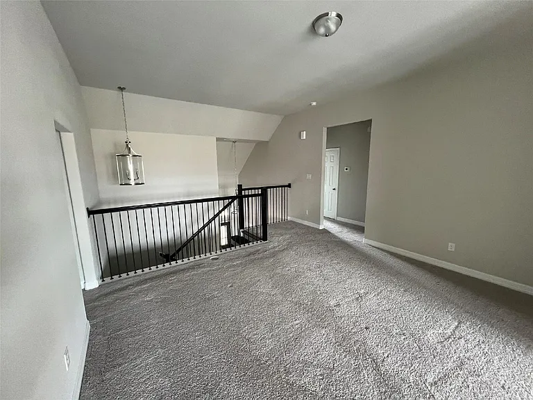 2638 Settler Hill Dr — Photo 7