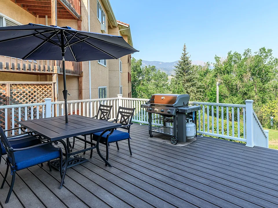 Signature at Promontory Pointe