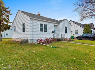 953 Langlade Ave, Green Bay, WI 54304