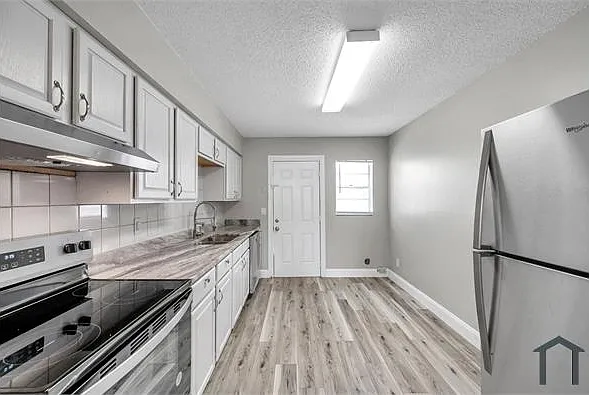 6407 S Roberts Ave #B — Photo 7