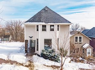 1812 W 3rd St, Duluth, MN 55806