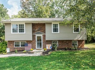5813 Wexford Ln, Knoxville, TN 37921