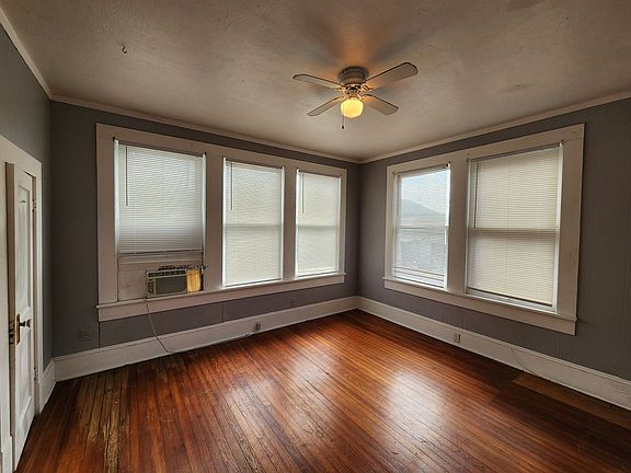 5th image of 1621 Stephens Ave
