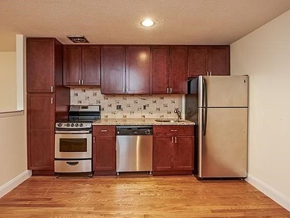 3rd image of 50 Green St APT 214