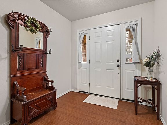 5th image of 905 Willow Ct