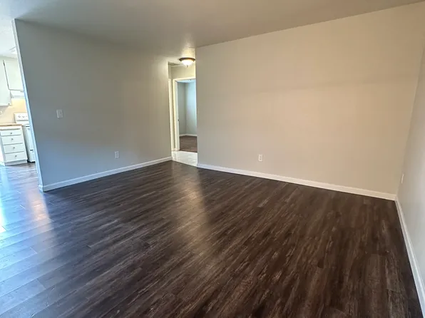 154 N Locust Ave, Ripon, CA 95366