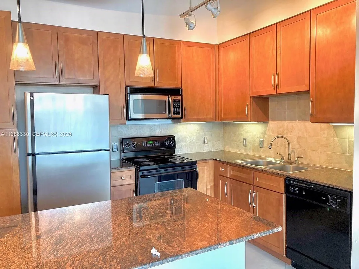 Building Photo - 2001 Biscayne Blvd #2608