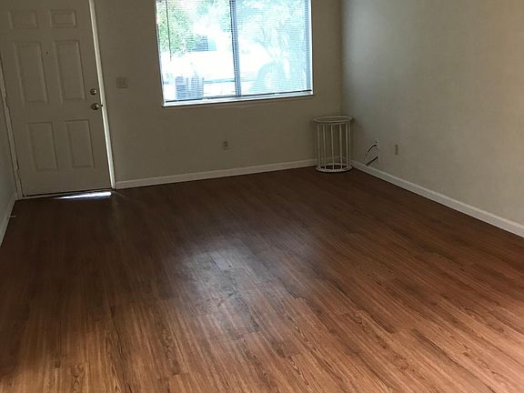 2nd image of 6238 Mariposa Ave