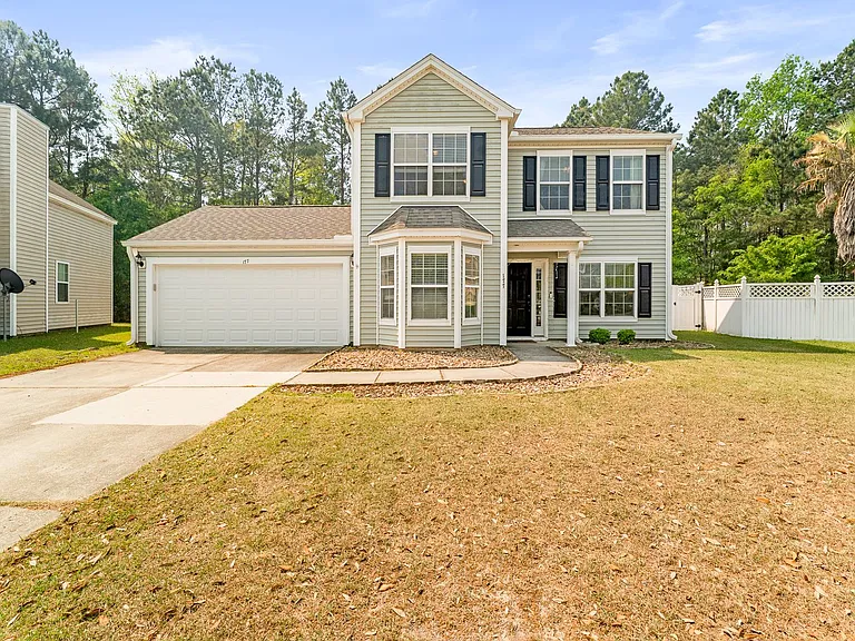 177 Old Pond Cir — Photo 1