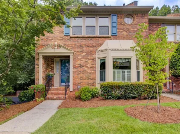 6165 Windsor Trace Dr, Peachtree Corners, GA 30092