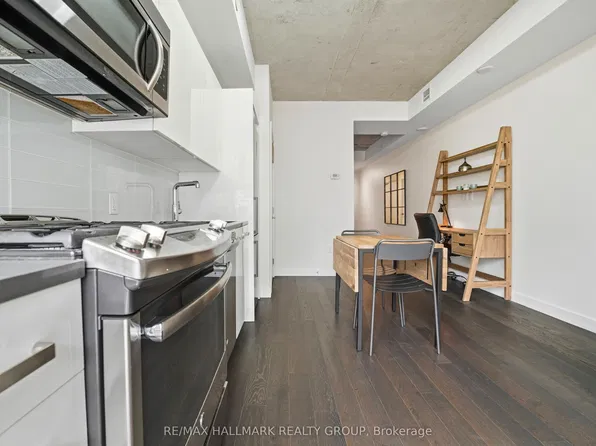 224 Lyon St N #1009, Ottawa, ON K1R 0C1
