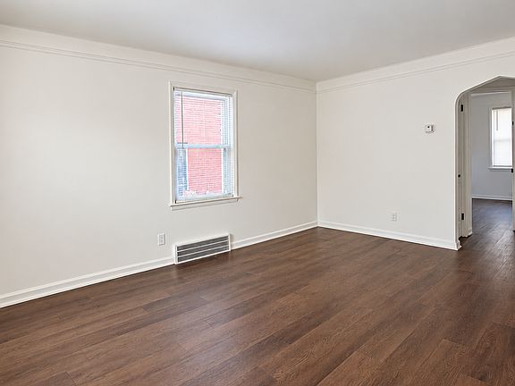 4th image of 11509 Balfour Rd