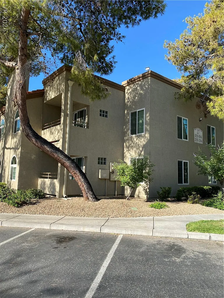 2 bed, 2.0 bath, 981 sqft, $1,445 — Photo 2
