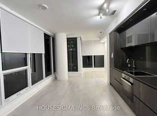 15 Mercer St #1106, Toronto, ON M5V0T8