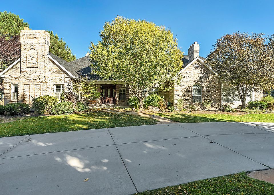 1st image of 10855 S Country Creek Dr