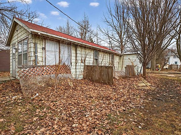 5th image of 143 Chicago St