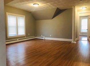 53 Sumner St FLOOR 3, Pawtucket, RI 02860