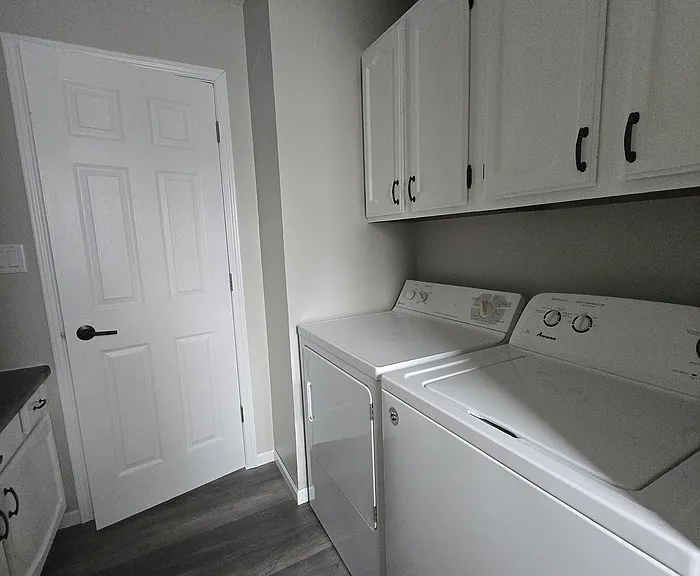 700 Great Plains Ct #UPPER LEVEL — Photo 7