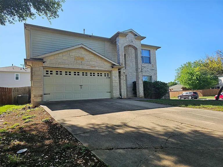 580 Hometown Pkwy — Photo 4