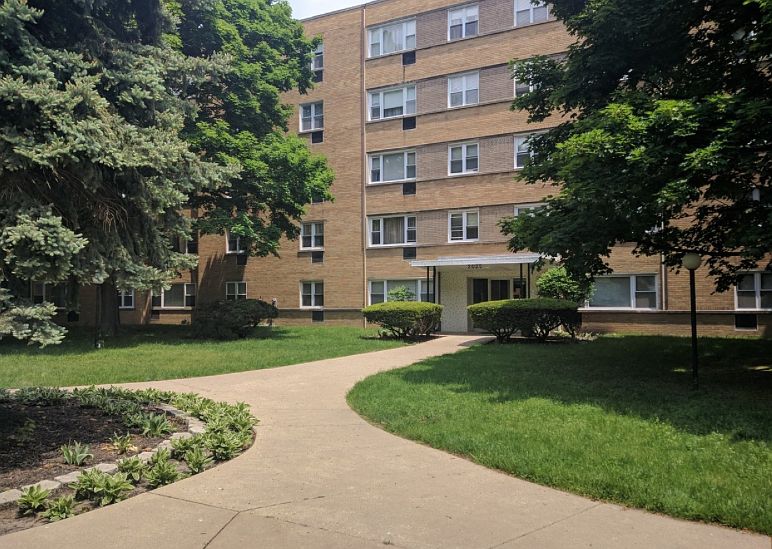 1st image of 2035 W Granville Ave APT 409