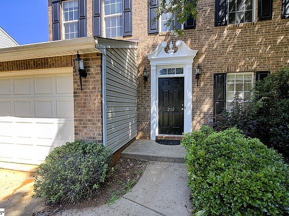 4th image of 210 Highgate Cir