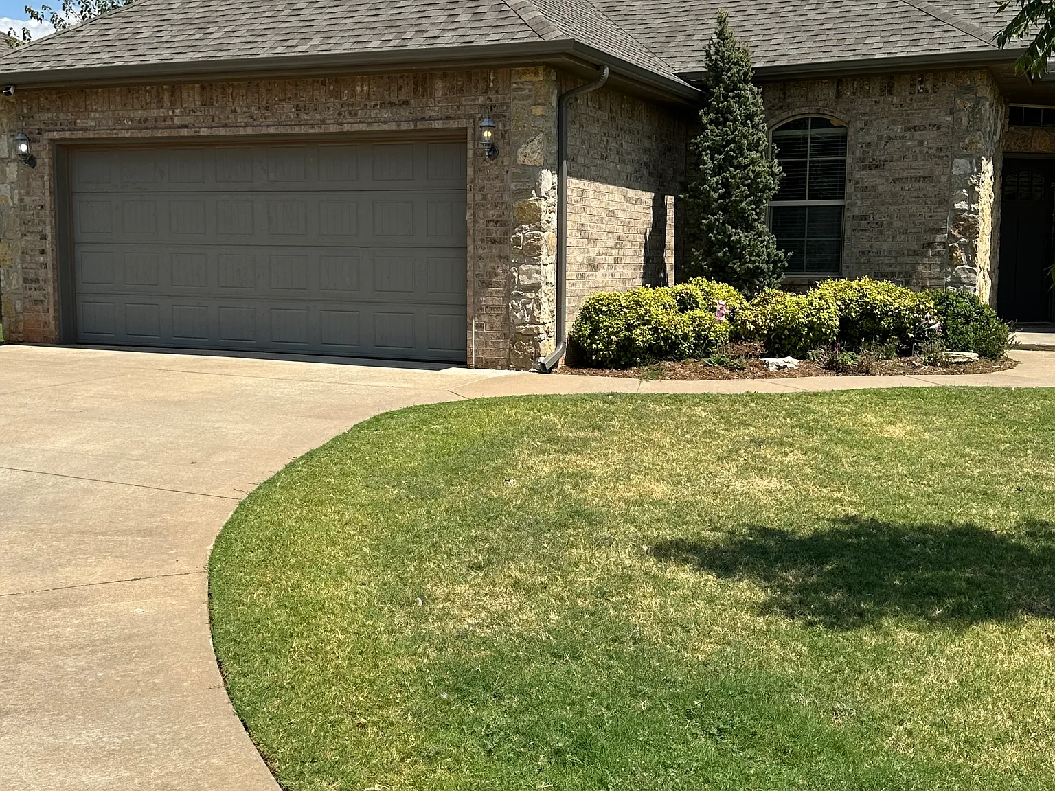 3 bed, 1686 sqft, $2,350 — Photo 2