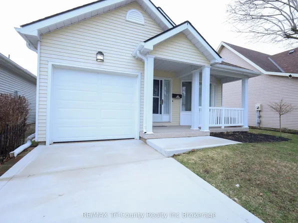 33 Wilkins Cres, Tillsonburg, ON N4G 5M6