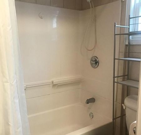 5th image of 105 New York Ave APT 2